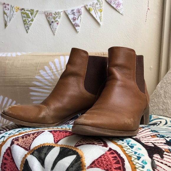 poshmark chelsea boots